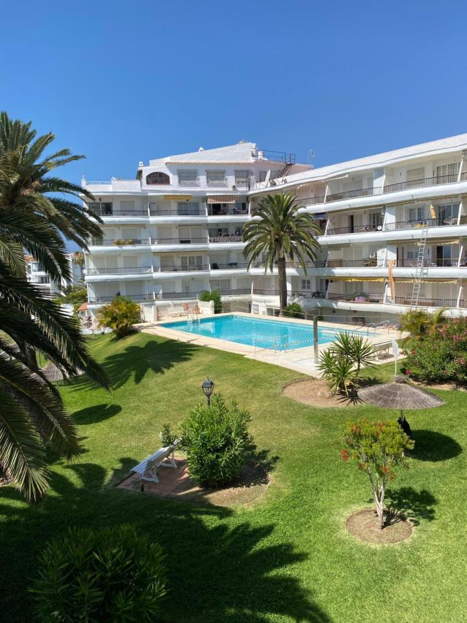 Apartamentos Acapulco At Home Nerja Exterior photo