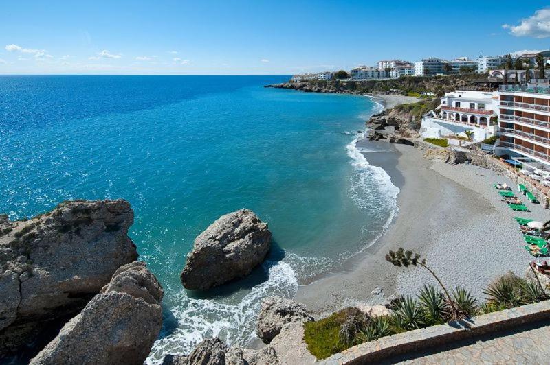 Apartamentos Acapulco At Home Nerja Exterior photo
